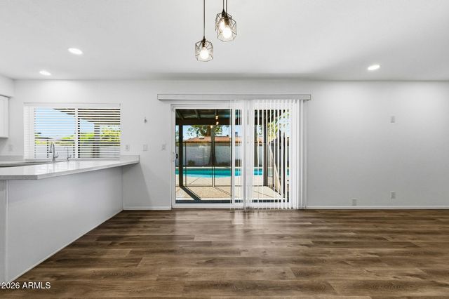 523 W PAMPA Avenue, Mesa, AZ 85210