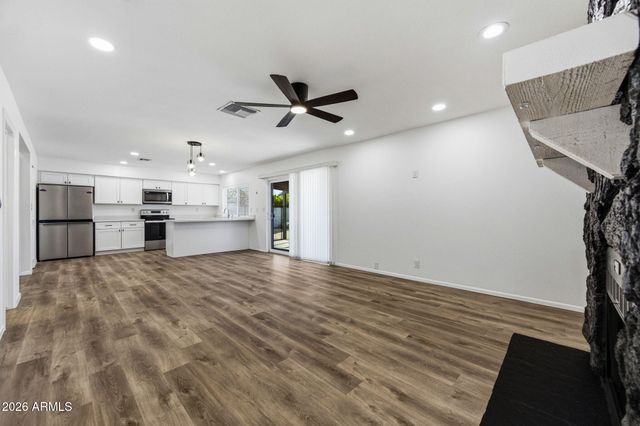 523 W PAMPA Avenue, Mesa, AZ 85210