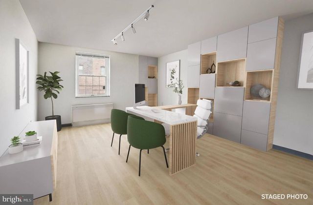 22 N BROAD ST, Woodbury, NJ 08096