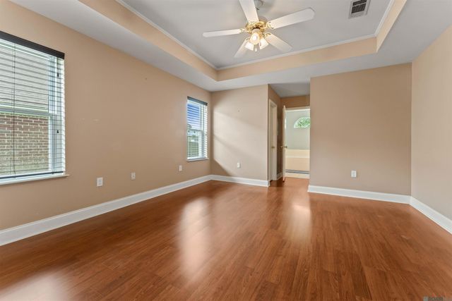 18606 Perkins Oak Rd, Prairieville, LA 70769