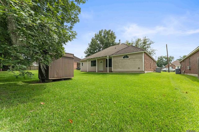 18606 Perkins Oak Rd, Prairieville, LA 70769