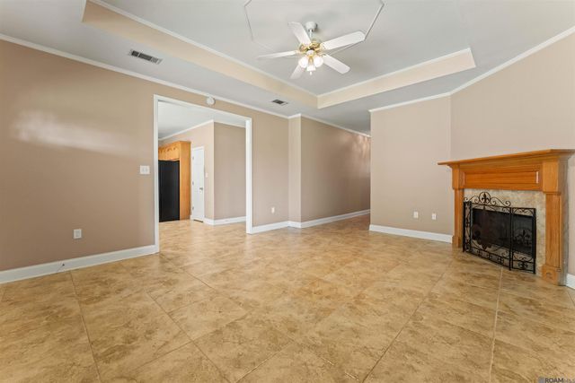18606 Perkins Oak Rd, Prairieville, LA 70769