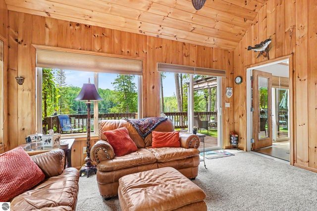 4915 Johnson Avenue, Hale, MI 48739