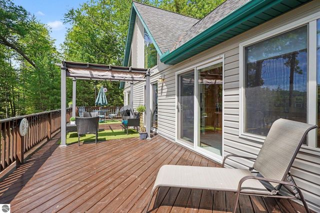 4915 Johnson Avenue, Hale, MI 48739