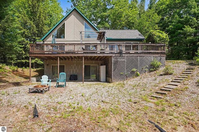 4915 Johnson Avenue, Hale, MI 48739