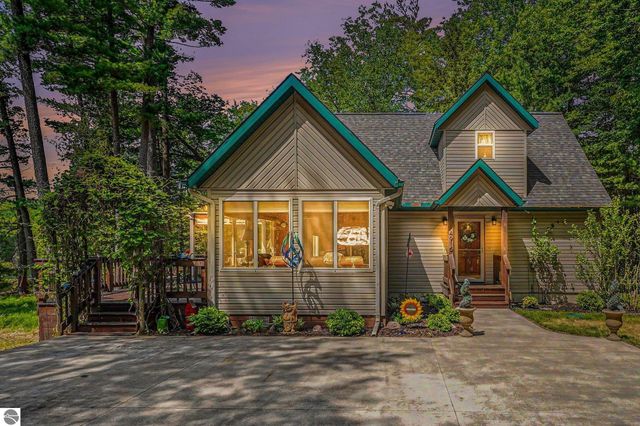 4915 Johnson Avenue, Hale, MI 48739