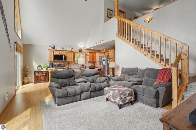 4915 Johnson Avenue, Hale, MI 48739