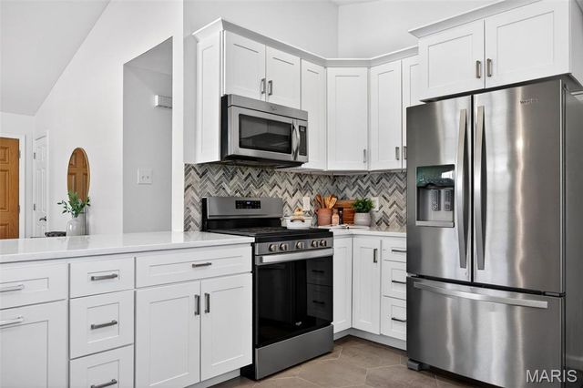 512 Acorn Drive, St Louis, MO 63126