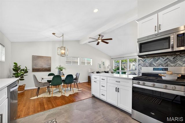 512 Acorn Drive, St Louis, MO 63126