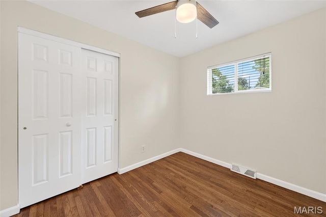512 Acorn Drive, St Louis, MO 63126