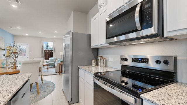 3033 MAPLE ORCHARD Lane, Fort Worth, TX 76140