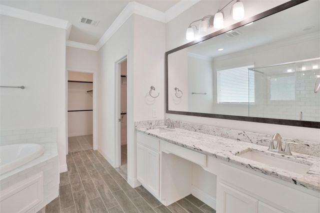 18 Garden Path Place, Tomball, TX 77375