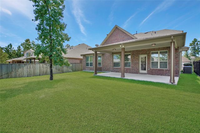 18 Garden Path Place, Tomball, TX 77375