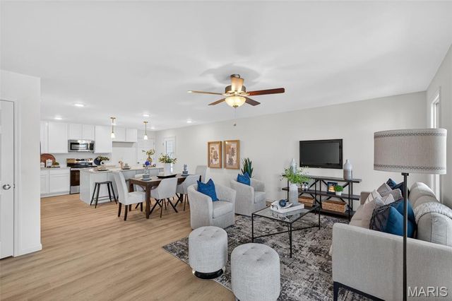 5010 Becks Landing Lane, St Charles, MO 63301