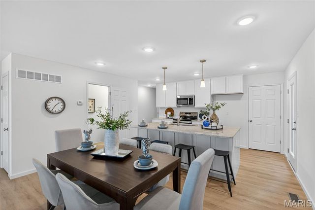 5010 Becks Landing Lane, St Charles, MO 63301