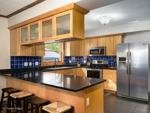 1170 Logan Avenue, Elgin, IL 60120
