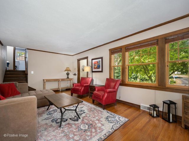 1170 Logan Avenue, Elgin, IL 60120