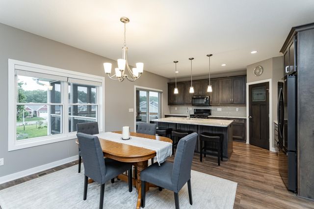 2745 Sand Trap Road SE, Rochester, MN 55904