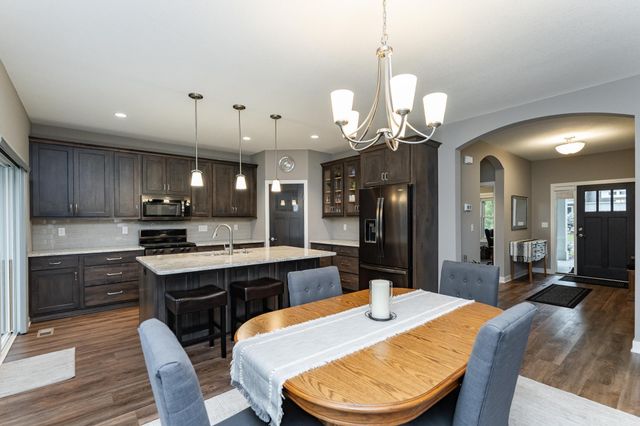 2745 Sand Trap Road SE, Rochester, MN 55904