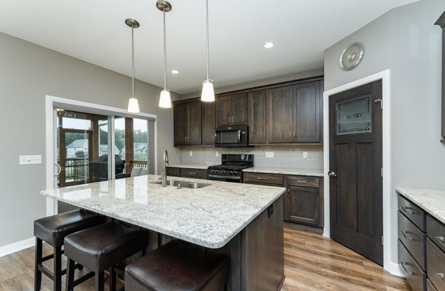 2745 Sand Trap Road SE, Rochester, MN 55904