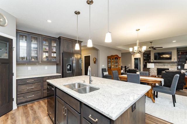 2745 Sand Trap Road SE, Rochester, MN 55904