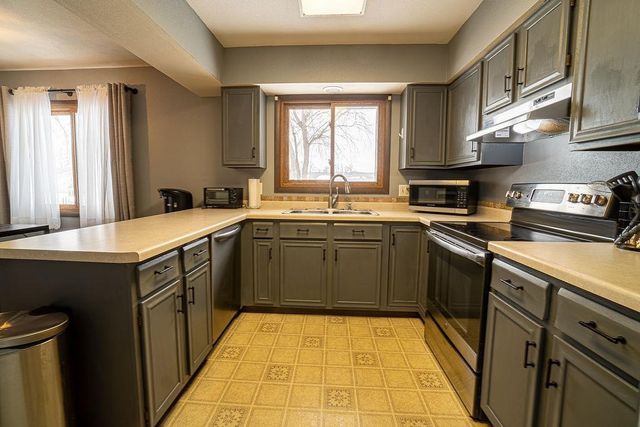 1010 Farmer Avenue, Tomah, WI 54660