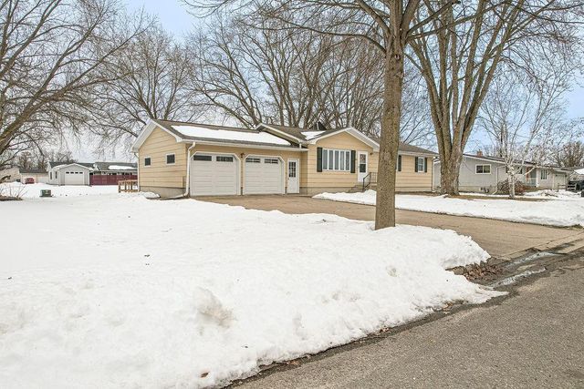 1010 Farmer Avenue, Tomah, WI 54660