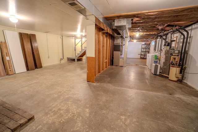 1010 Farmer Avenue, Tomah, WI 54660