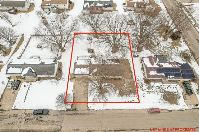 1010 Farmer Avenue, Tomah, WI 54660