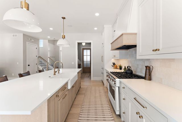 6201 Gustavus Drive, Independence, MN 55359