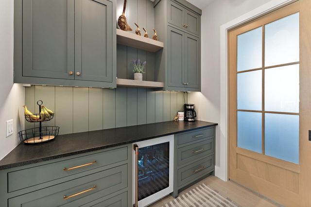 6201 Gustavus Drive, Independence, MN 55359