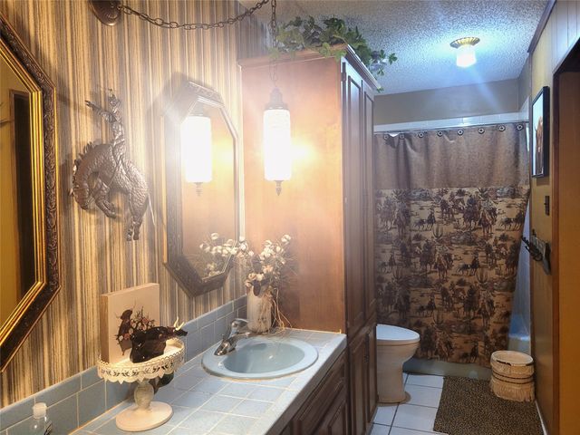 10510 U. S. Highway 82 E, Blossom, TX 75416