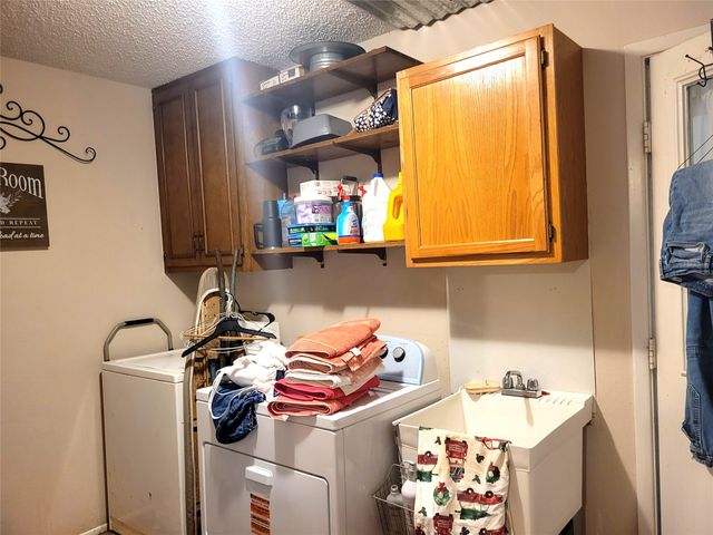 10510 U. S. Highway 82 E, Blossom, TX 75416