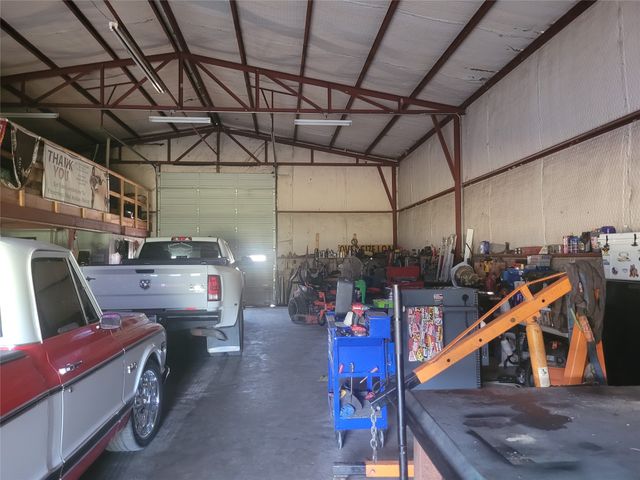 10510 U. S. Highway 82 E, Blossom, TX 75416