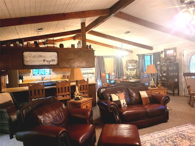 10510 U. S. Highway 82 E, Blossom, TX 75416