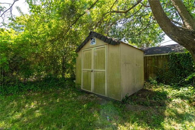 709 Lee ST, Hampton, VA 23669