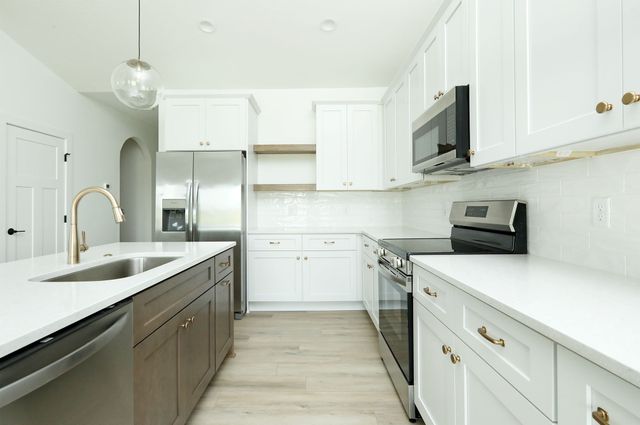 2412 NE 6th Street, Grimes, IA 50111