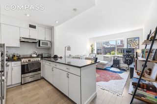 400 E 14th Street # 4C, New York City, NY 10009