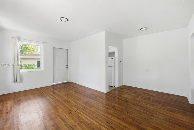 101 NW 74th Street 4, Miami, FL 33150