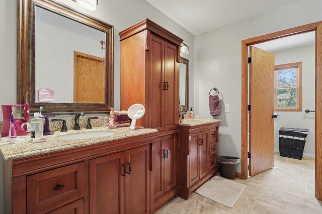 112 Old Lantern Trail, Pennfield Twp, MI 49017