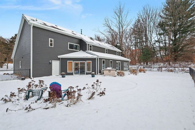 112 Old Lantern Trail, Pennfield Twp, MI 49017