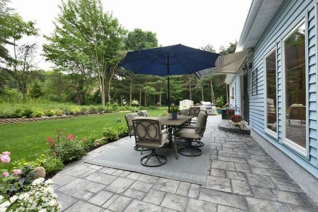 112 Old Lantern Trail, Pennfield Twp, MI 49017