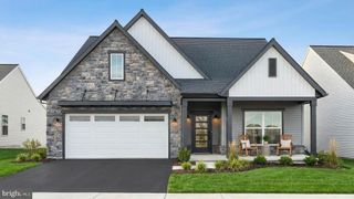 475 PINNACLE RIDGE DR, Annville, PA 17003