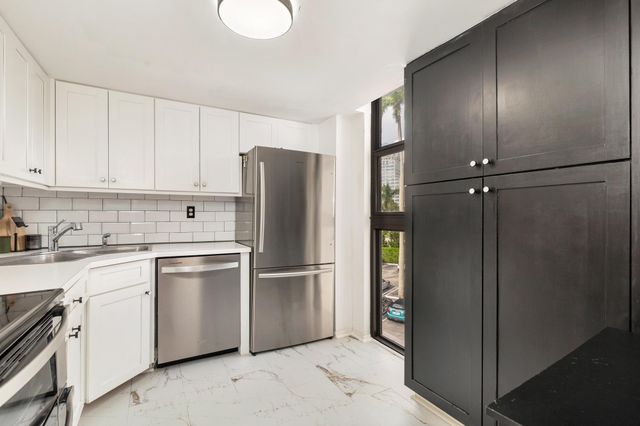 1200 S Flagler Drive 306, West Palm Beach, FL 33401