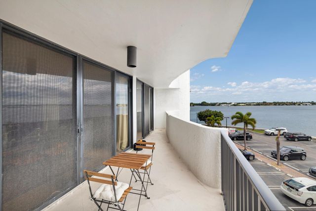 1200 S Flagler Drive 306, West Palm Beach, FL 33401