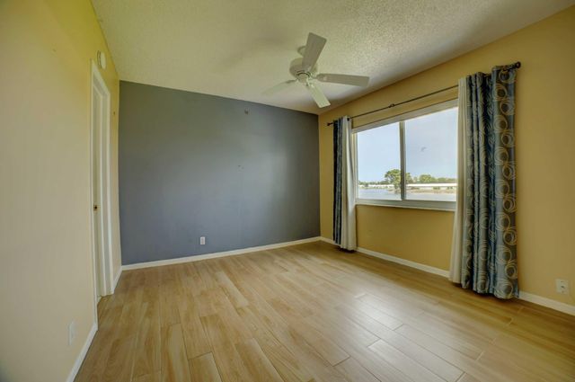 1118 Lake Terrace 204, Boynton Beach, FL 33426