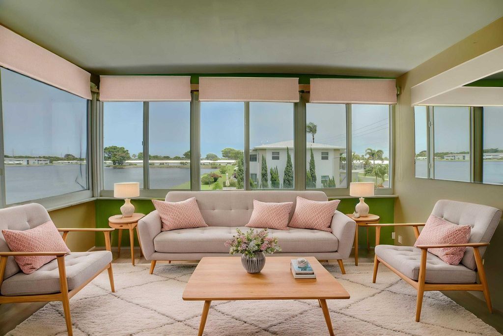 1118 Lake Terrace 204, Boynton Beach, FL 33426