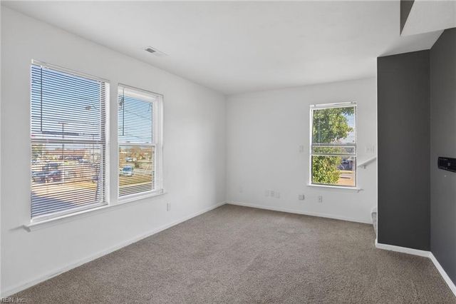 225 A View Ave Apt 204, Norfolk, VA 23503