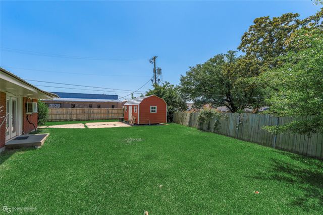2110 Belle Grove Drive, Bossier City, LA 71111