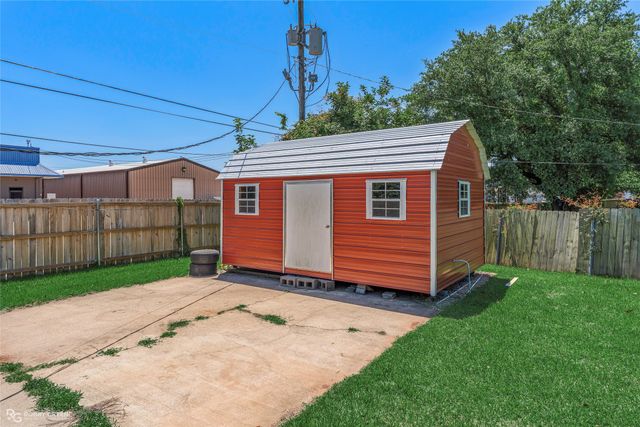 2110 Belle Grove Drive, Bossier City, LA 71111